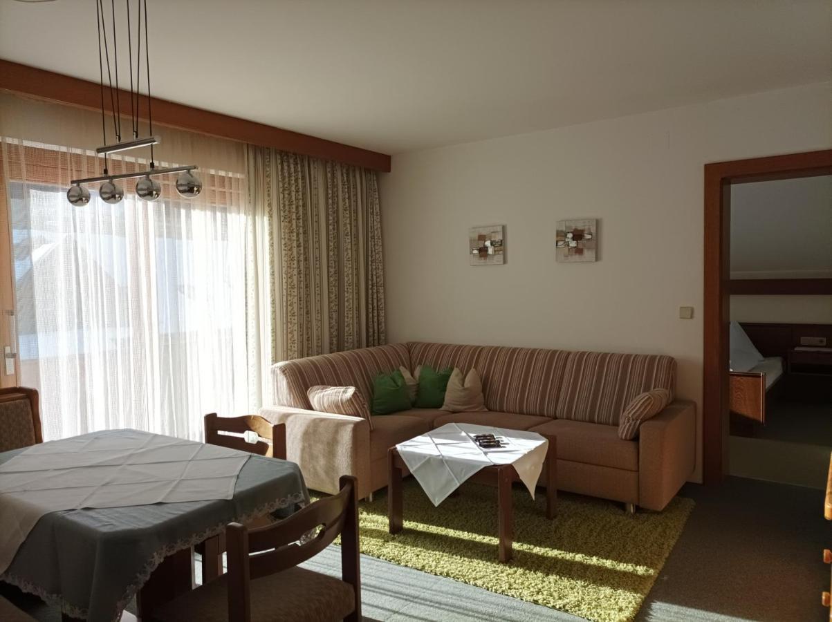 Fruehstueckspension-Appartementhaus Wasserer Bad Kleinkirchheim Buitenkant foto