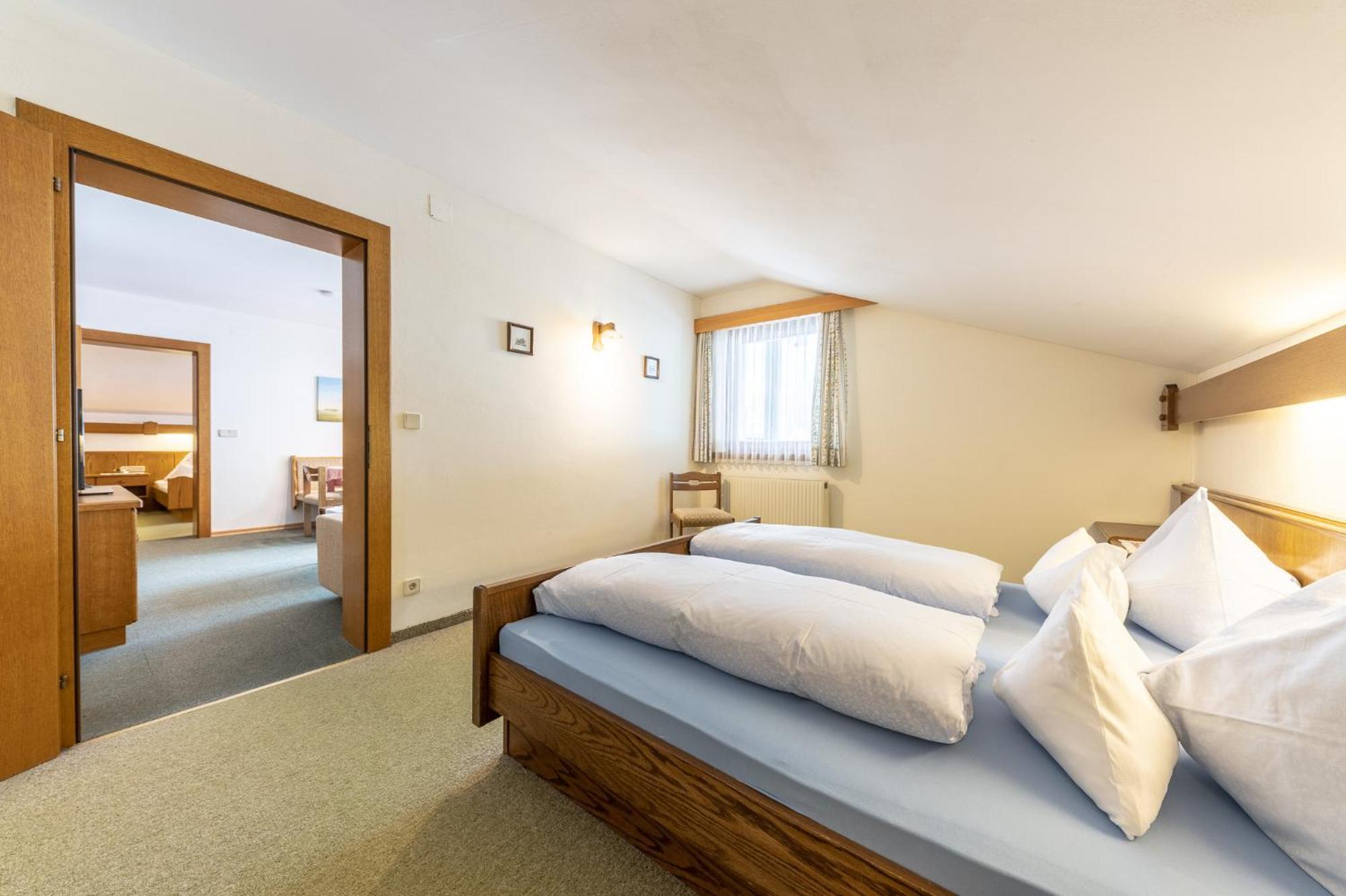 Fruehstueckspension-Appartementhaus Wasserer Bad Kleinkirchheim Buitenkant foto