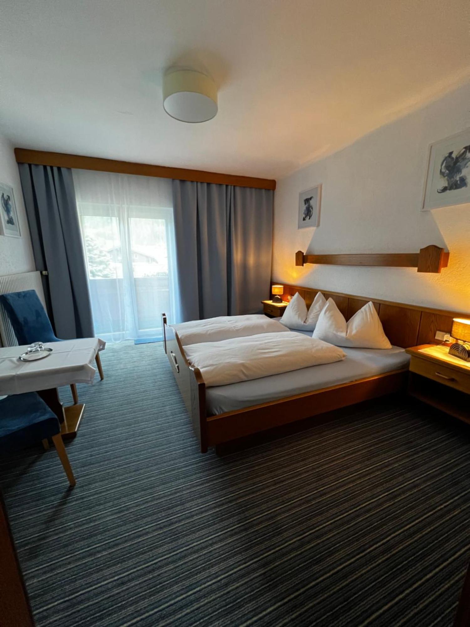 Fruehstueckspension-Appartementhaus Wasserer Bad Kleinkirchheim Buitenkant foto