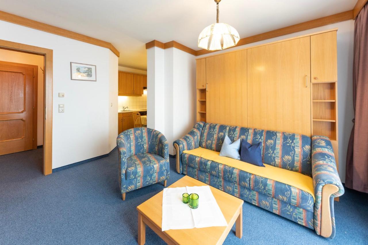 Fruehstueckspension-Appartementhaus Wasserer Bad Kleinkirchheim Buitenkant foto