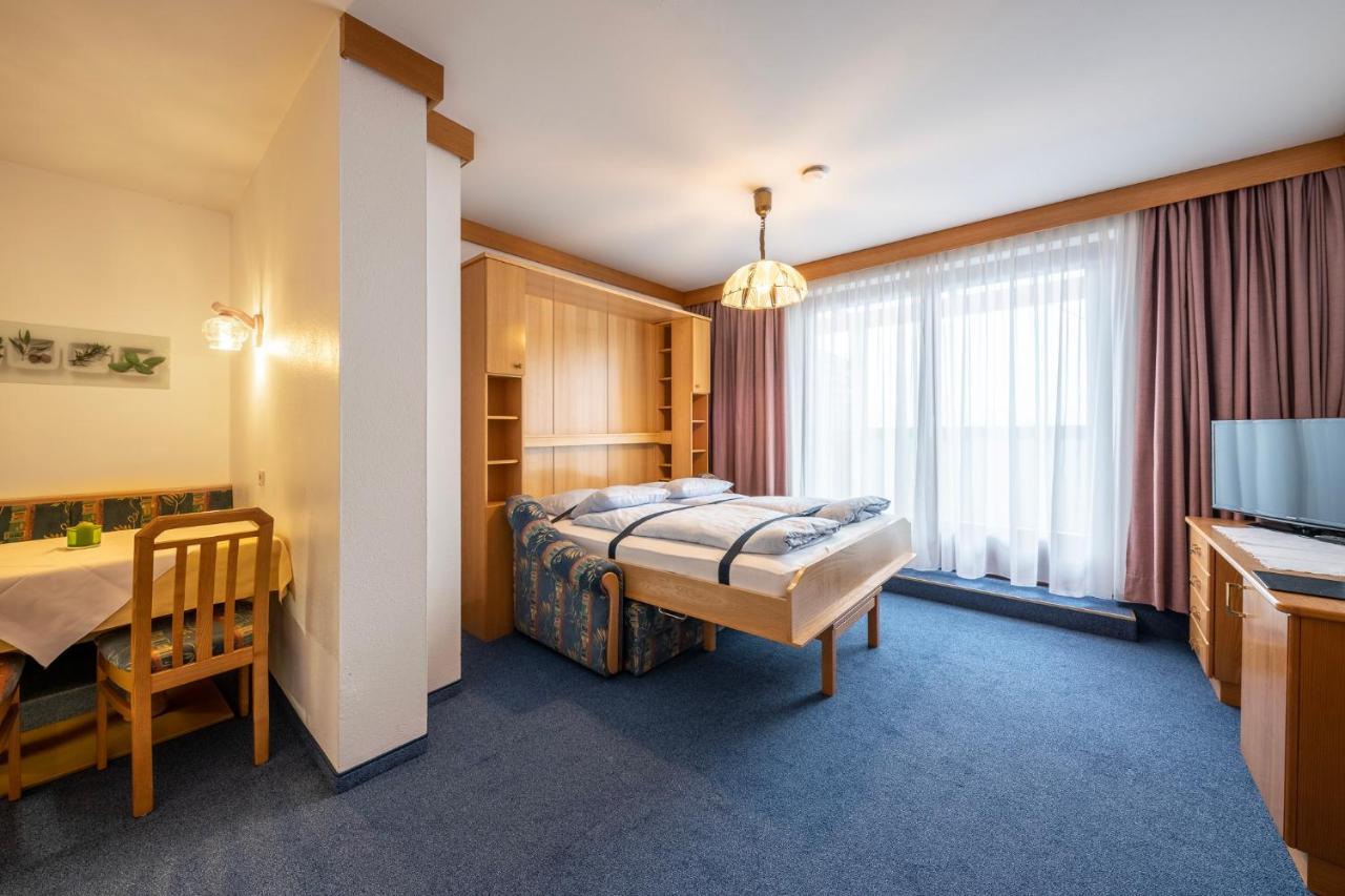Fruehstueckspension-Appartementhaus Wasserer Bad Kleinkirchheim Buitenkant foto