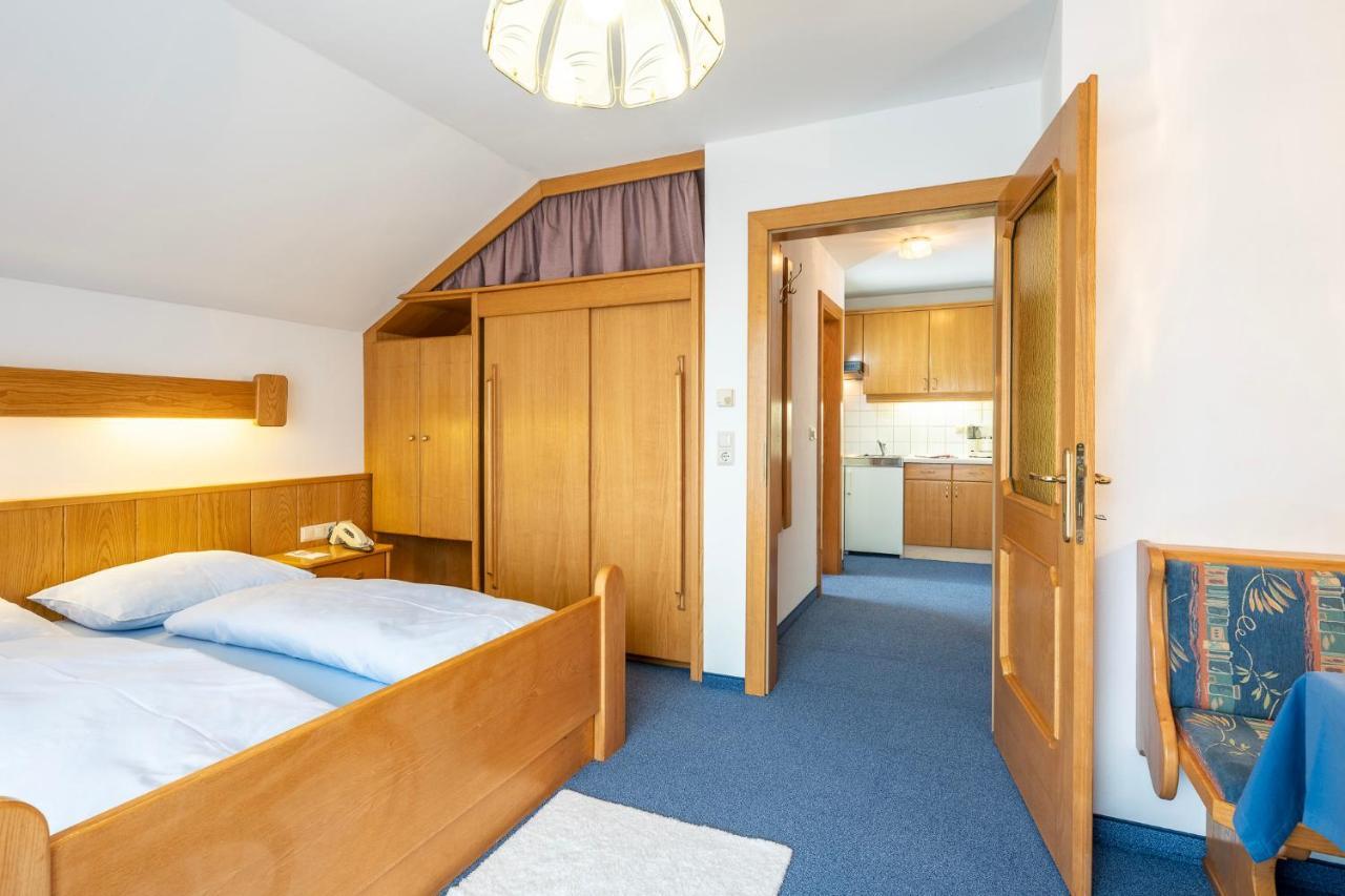 Fruehstueckspension-Appartementhaus Wasserer Bad Kleinkirchheim Buitenkant foto