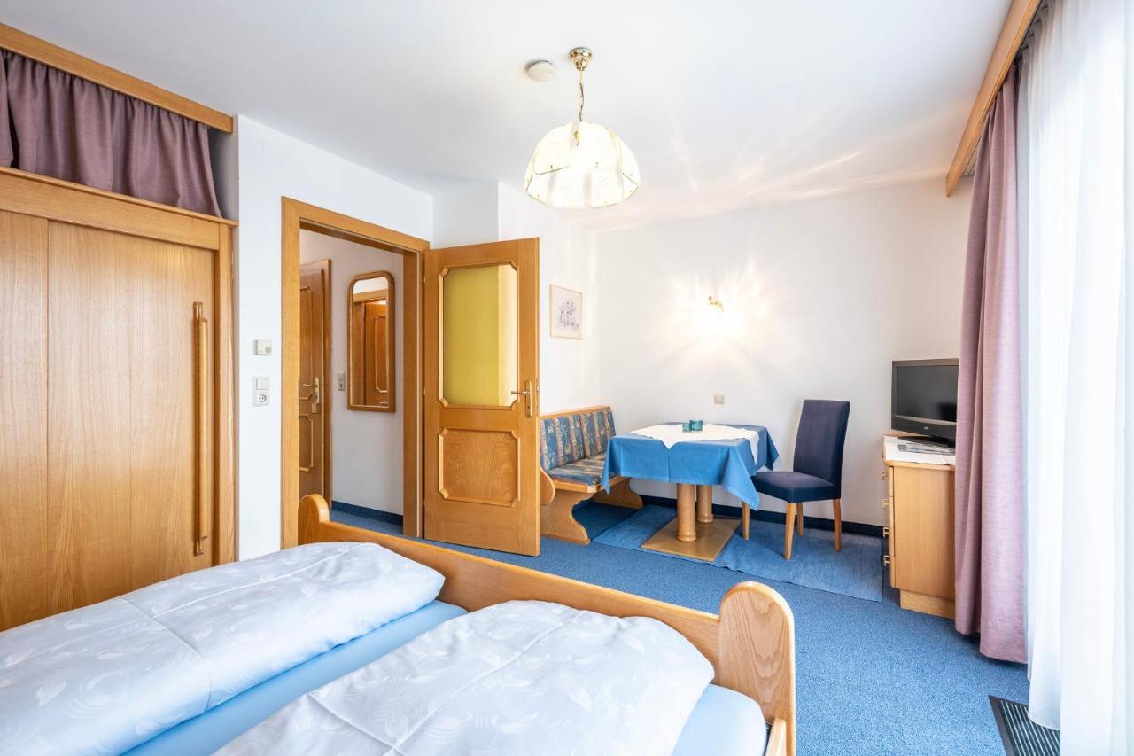 Fruehstueckspension-Appartementhaus Wasserer Bad Kleinkirchheim Buitenkant foto
