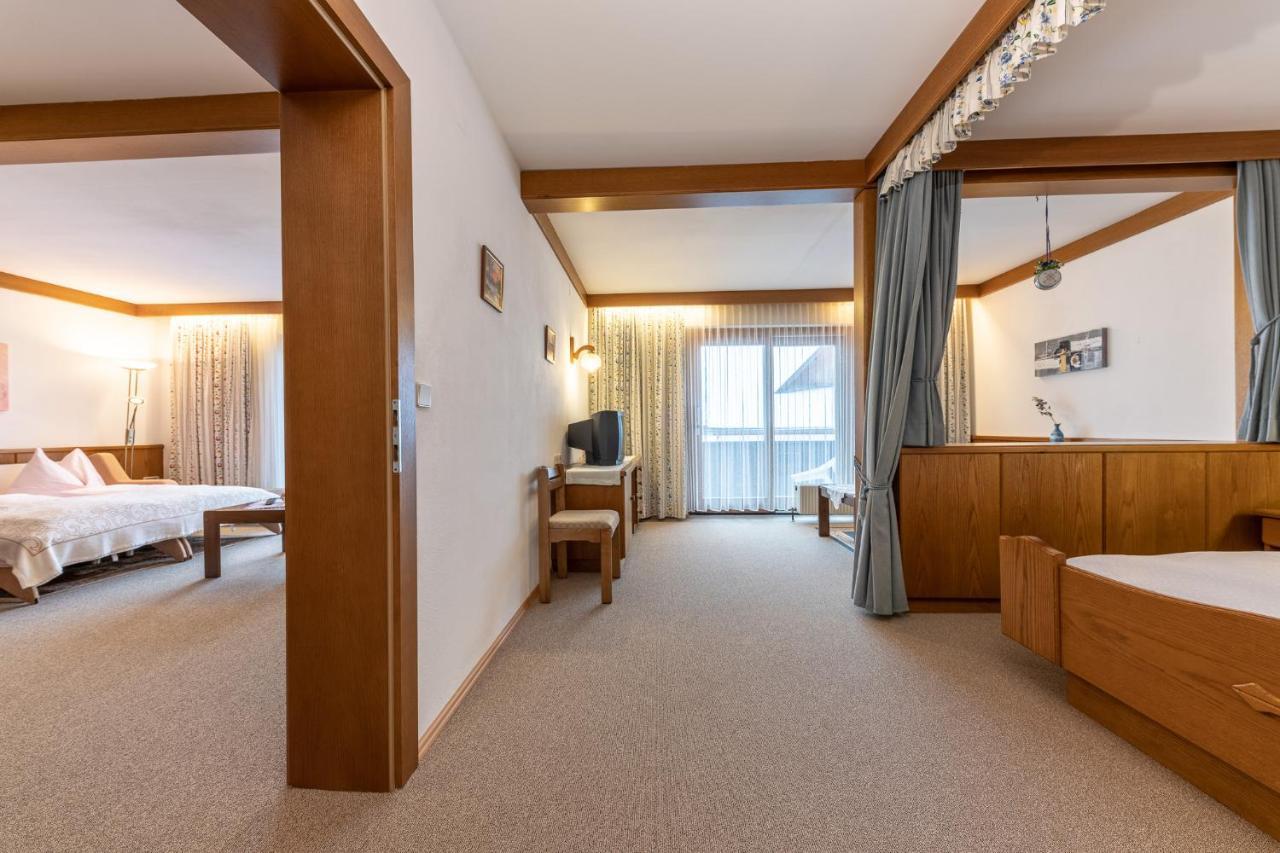 Fruehstueckspension-Appartementhaus Wasserer Bad Kleinkirchheim Buitenkant foto