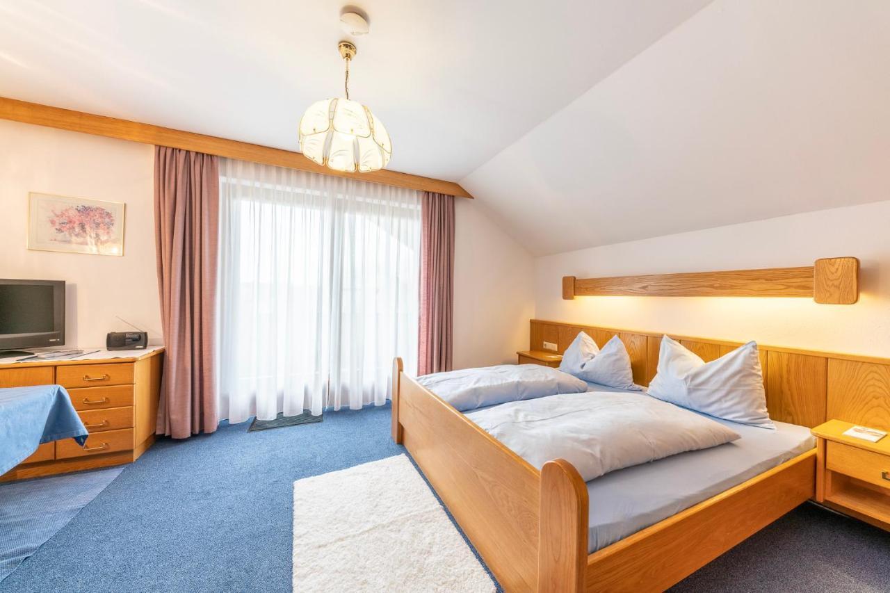 Fruehstueckspension-Appartementhaus Wasserer Bad Kleinkirchheim Buitenkant foto